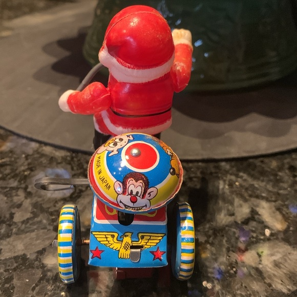 Vintage 1950s Aoki Santa Claus Rides a Bike/Mechanical Wind-up Santa /Works - Picture 4 of 8